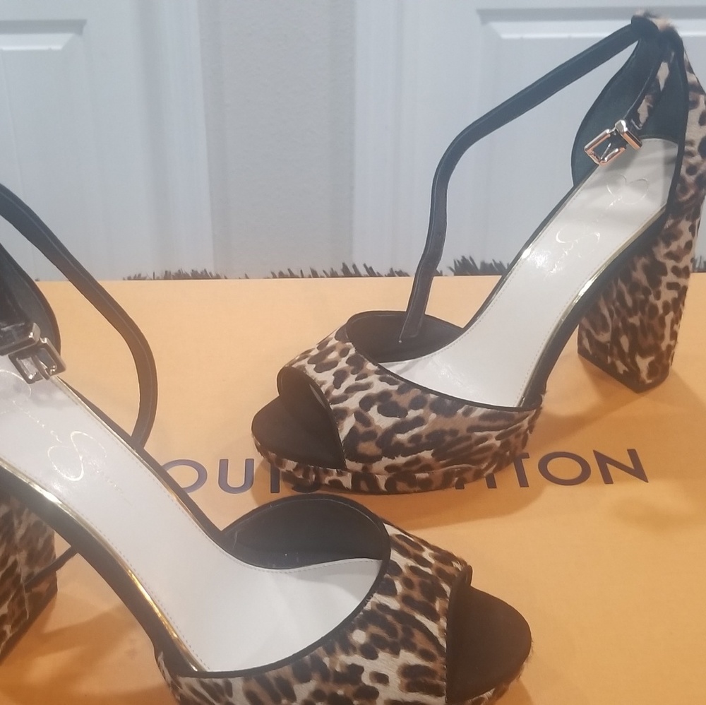 Jessica Simpson heels
